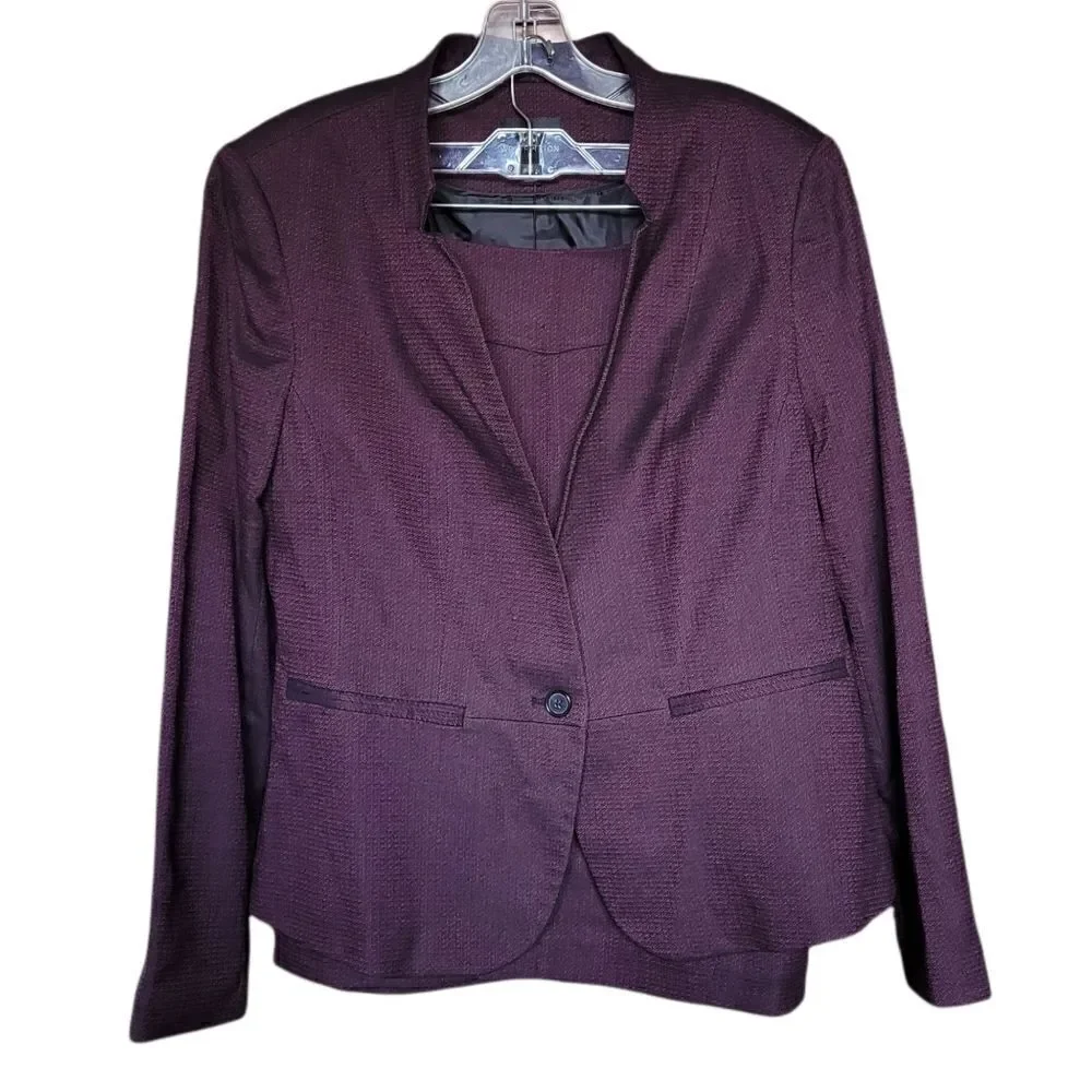 Nwt plum suit with skirt